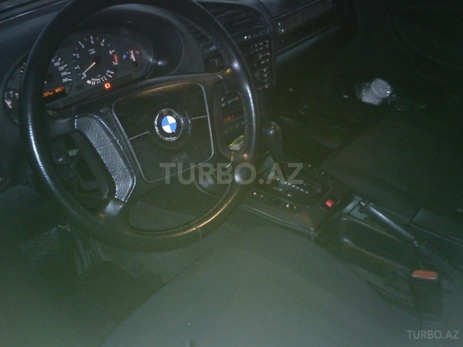 BMW 320 1997, 220,000 km - 2.0 л - Bakı