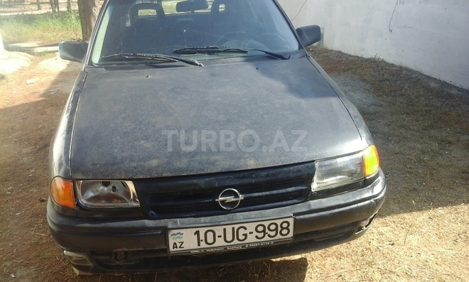 Opel Astra 1994, 398,000 km - 1.6 l - Bakı