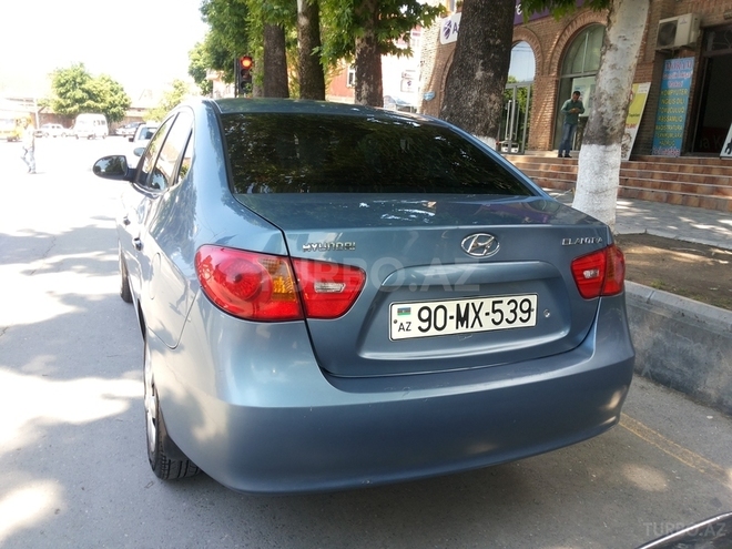 Hyundai Elantra 2007, 260,000 km - 1.6 l - Şəki