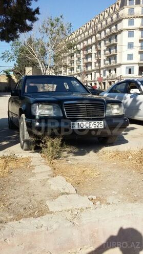 Mercedes E 230 1986, 370,000 km - 2.3 l - Bakı