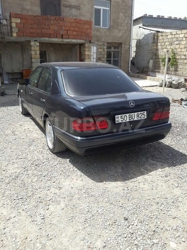 Mercedes E 240 1997, 243,000 km - 2.4 л - Bakı