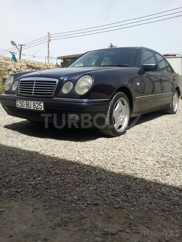 Mercedes E 240 1997, 243,000 km - 2.4 л - Bakı