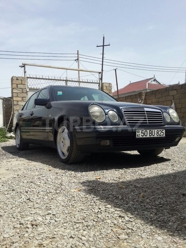 Mercedes E 240 1997, 243,000 km - 2.4 л - Bakı