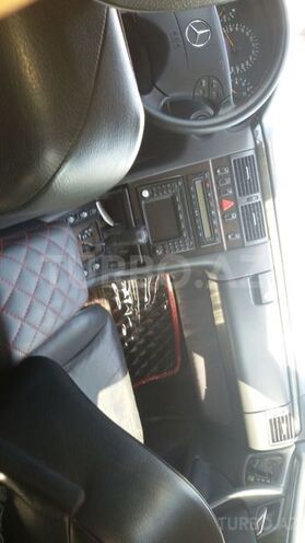 Mercedes E 240 2000, 198,000 km - 2.4 л - Bakı