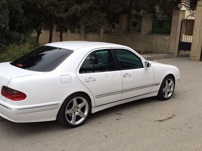 Mercedes E 240 2000, 198,000 km - 2.4 л - Bakı
