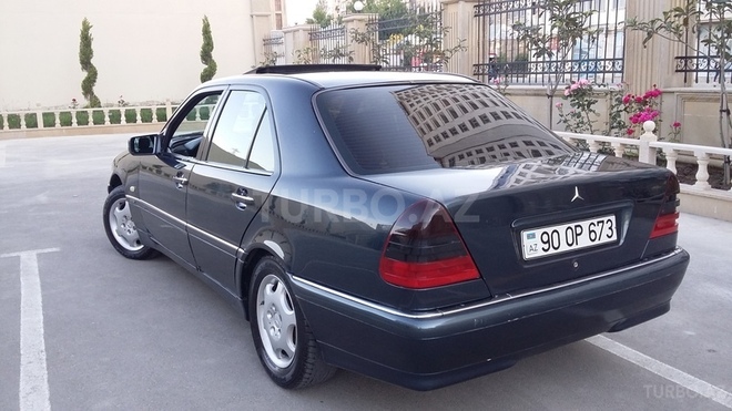 Mercedes C 240 1997, 210,000 km - 2.4 l - Bakı
