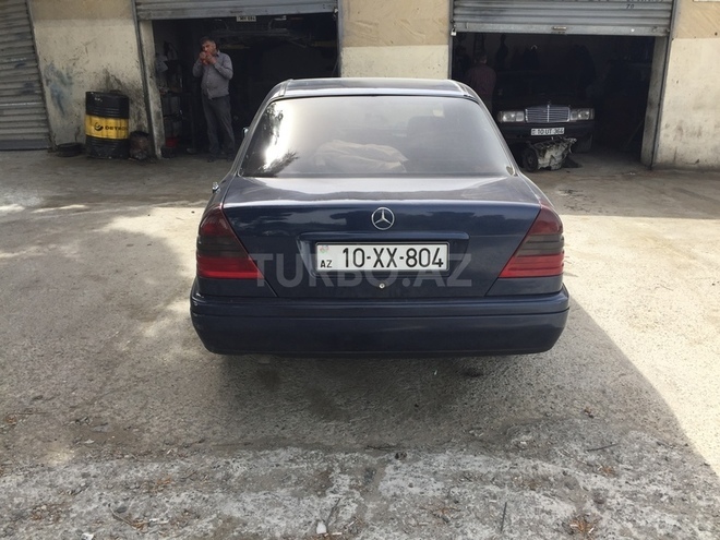 Mercedes C 180 1996, 265,324 km - 1.8 л - Bakı