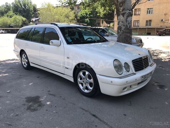 Mercedes E 240 1998, 257,000 km - 2.4 l - Bakı