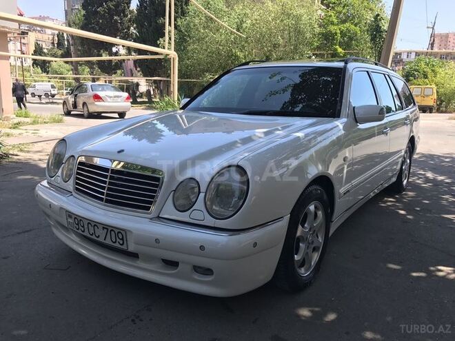Mercedes E 240 1998, 257,000 km - 2.4 l - Bakı