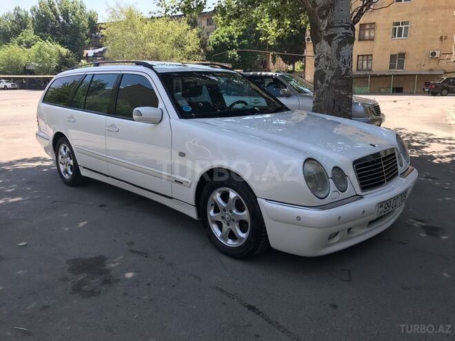 Mercedes E 240 1998, 257,000 km - 2.4 l - Bakı