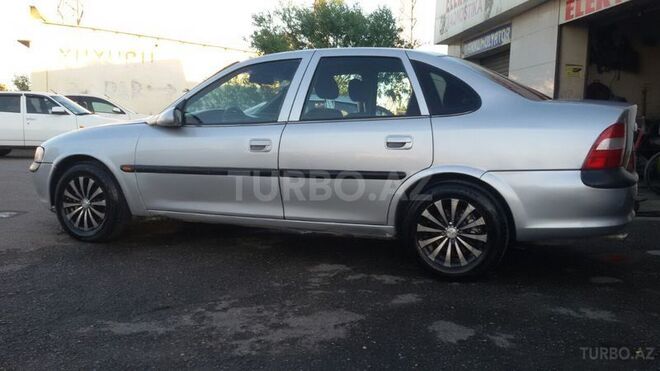 Opel Vectra 1997, 320,000 km - 1.8 l - Sumqayıt