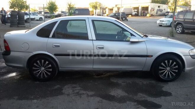 Opel Vectra 1997, 320,000 km - 1.8 l - Sumqayıt