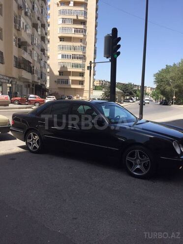 Mercedes E 320 2000, 185,000 km - 3.2 l - Bakı