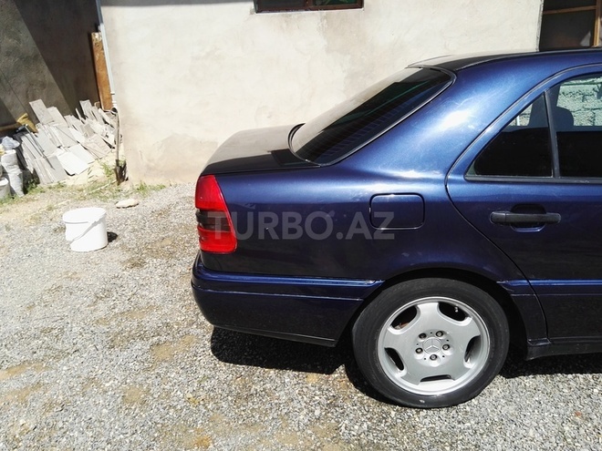 Mercedes C 220 1995, 374,000 km - 2.2 l - Bakı