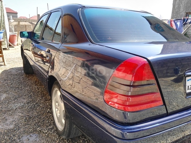 Mercedes C 220 1995, 374,000 km - 2.2 l - Bakı