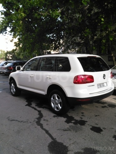 Volkswagen Touareg 2004, 131,500 km - 3.2 л - Bakı