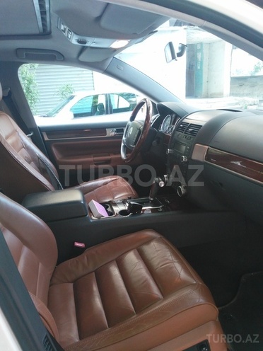Volkswagen Touareg 2004, 131,500 km - 3.2 л - Bakı