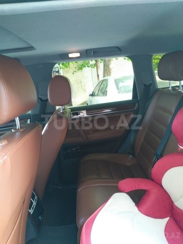 Volkswagen Touareg 2004, 131,500 km - 3.2 л - Bakı