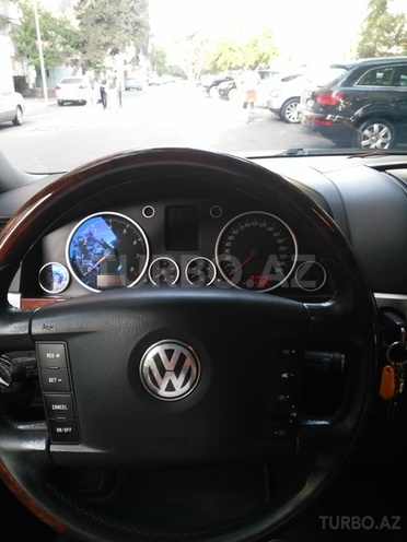 Volkswagen Touareg 2004, 131,500 km - 3.2 л - Bakı