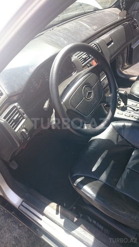 Mercedes E 300 1997, 300,000 km - 3.0 l - Bakı