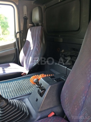 Mercedes Atego 2528 2000, 305,000 km - 6.4 л - Şəki