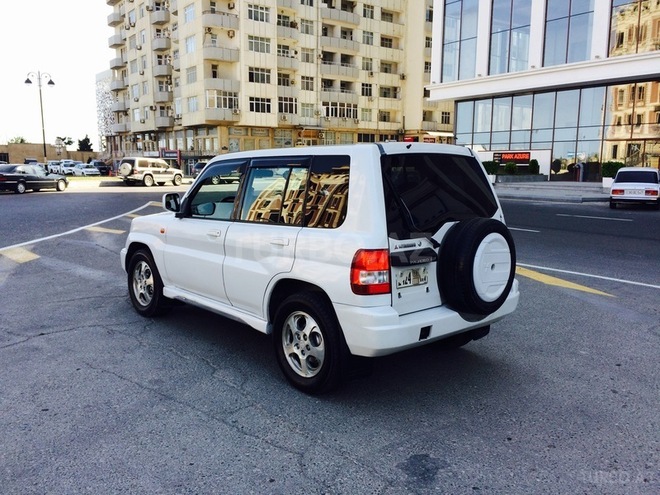 Mitsubishi Pajero io 2000, 250,498 km - 1.8 l - Bakı