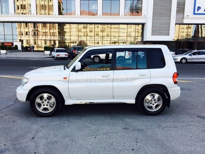 Mitsubishi Pajero io 2000, 250,498 km - 1.8 l - Bakı