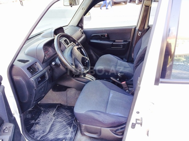 Mitsubishi Pajero io 2000, 250,498 km - 1.8 l - Bakı