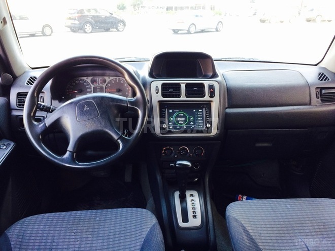 Mitsubishi Pajero io 2000, 250,498 km - 1.8 l - Bakı