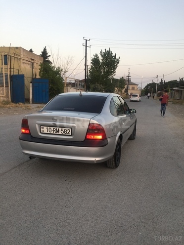 Opel Vectra 1997, 286,000 km - 1.8 l - Bakı