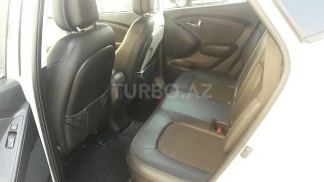 Hyundai ix35 2013, 83,000 km - 2.0 l - Bakı