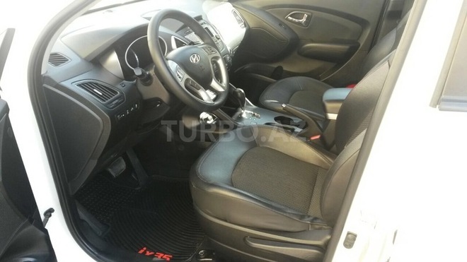 Hyundai ix35 2013, 83,000 km - 2.0 l - Bakı