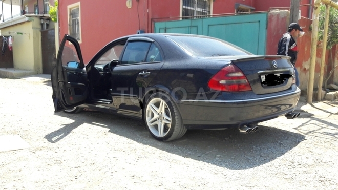 Mercedes E 270 2003, 308,000 km - 2.7 л - Bakı