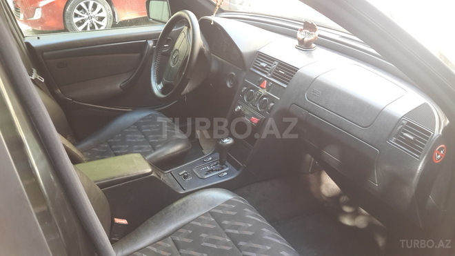 Mercedes C 180 1998, 150,000 km - 0.2 l - Bakı