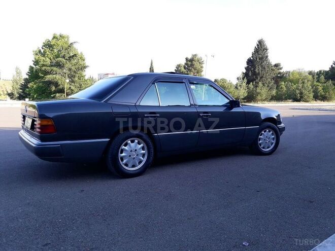 Mercedes E 250 1993, 495,440 km - 2.5 л - Gəncə