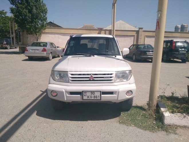 Mitsubishi Pajero io 1998, 250,000 km - 1.8 l - Bakı
