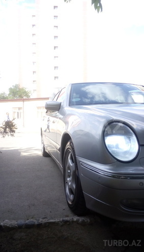 Mercedes E 240 2000, 276,300 km - 2.6 l - Bakı