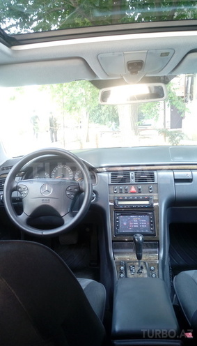 Mercedes E 240 2000, 276,300 km - 2.6 l - Bakı