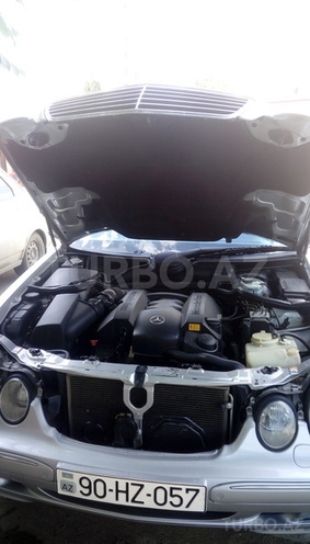 Mercedes E 240 2000, 276,300 km - 2.6 l - Bakı