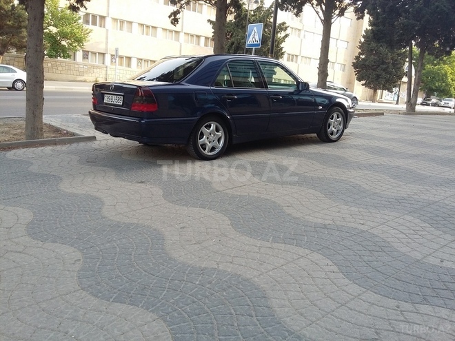Mercedes C 230 1998, 300,000 km - 2.3 л - Bakı