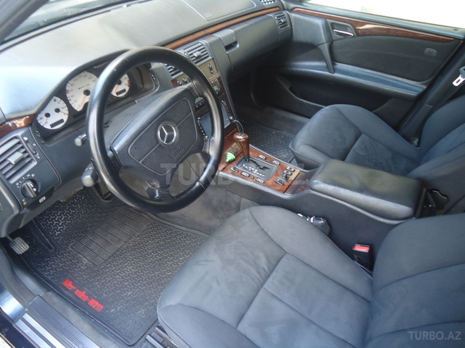 Mercedes E 280 1997, 347,000 km - 2.8 l - Bakı