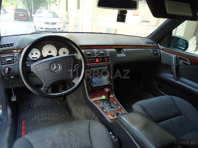 Mercedes E 280 1997, 347,000 km - 2.8 l - Bakı