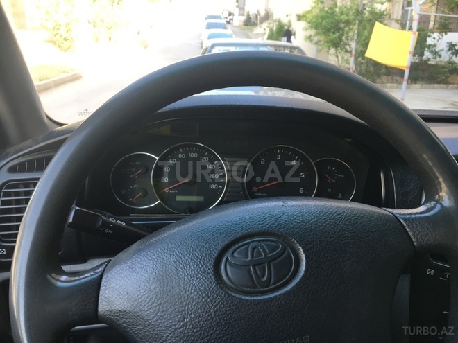 Toyota Land Cruiser 2004, 200,000 km - 4.2 l - Bakı