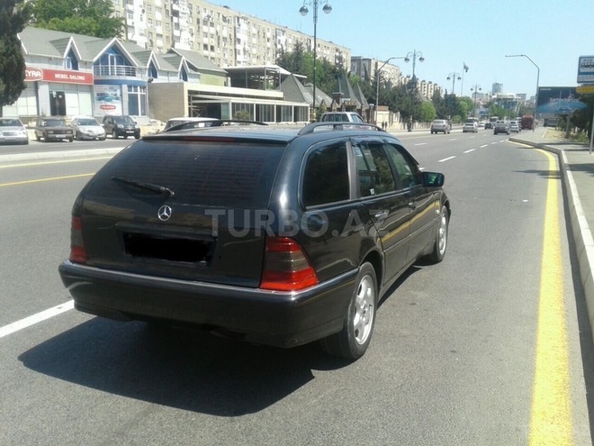 Mercedes C 250 1998, 333,000 km - 2.5 l - Bakı