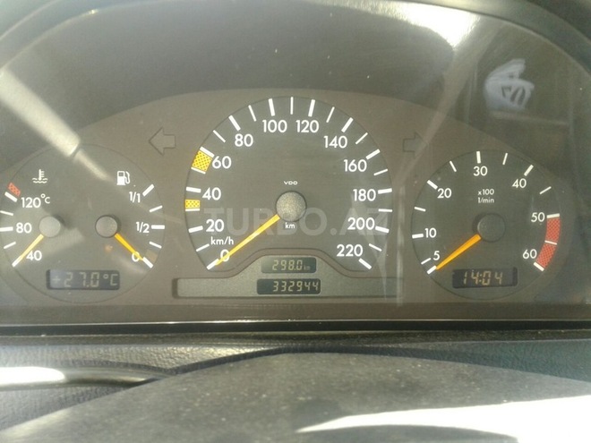 Mercedes C 250 1998, 333,000 km - 2.5 l - Bakı