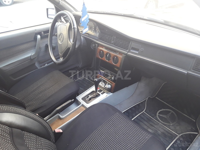 Mercedes 190 1991, 240,211 km - 2.0 л - Bakı