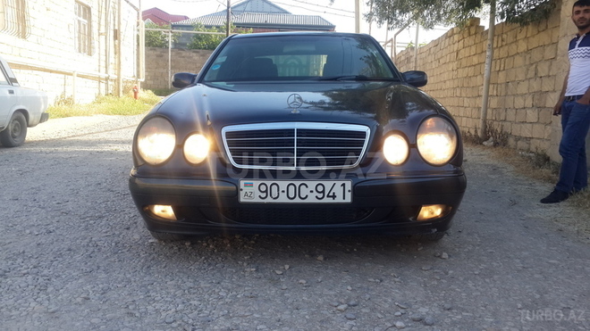 Mercedes E 220 2000, 443,667 km - 2.2 l - Bakı