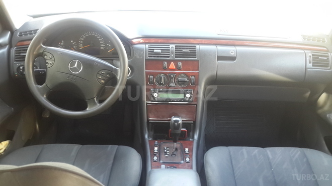Mercedes E 220 2000, 443,667 km - 2.2 l - Bakı