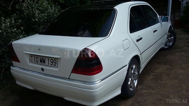 Mercedes C 250 1995, 378,883 km - 2.5 л - Masallı