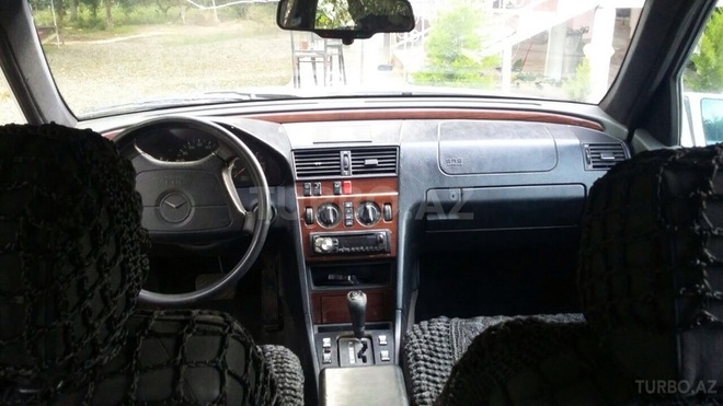 Mercedes C 250 1995, 378,883 km - 2.5 л - Masallı